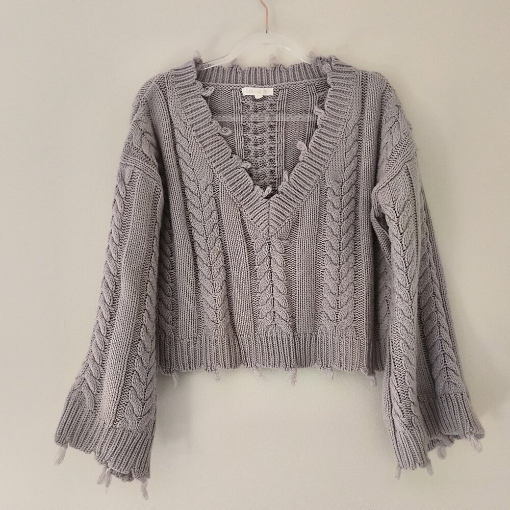 Cloud Ten Distressed V Neck Cable Knit Sweater Size M